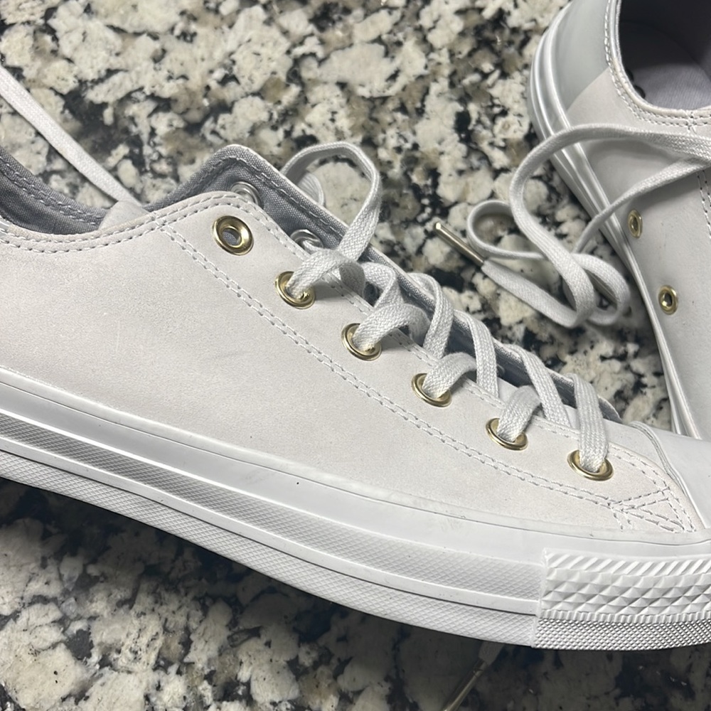 Converse - Picture 5 of 8
